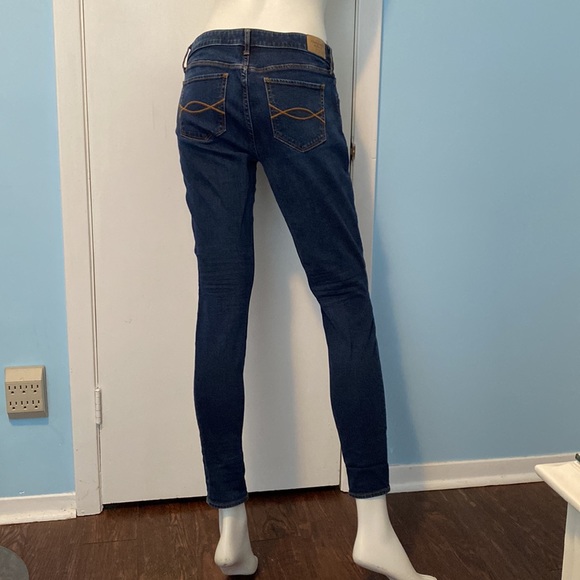 Abercrombie & Fitch dark Denim Jegging - Picture 2 of 8